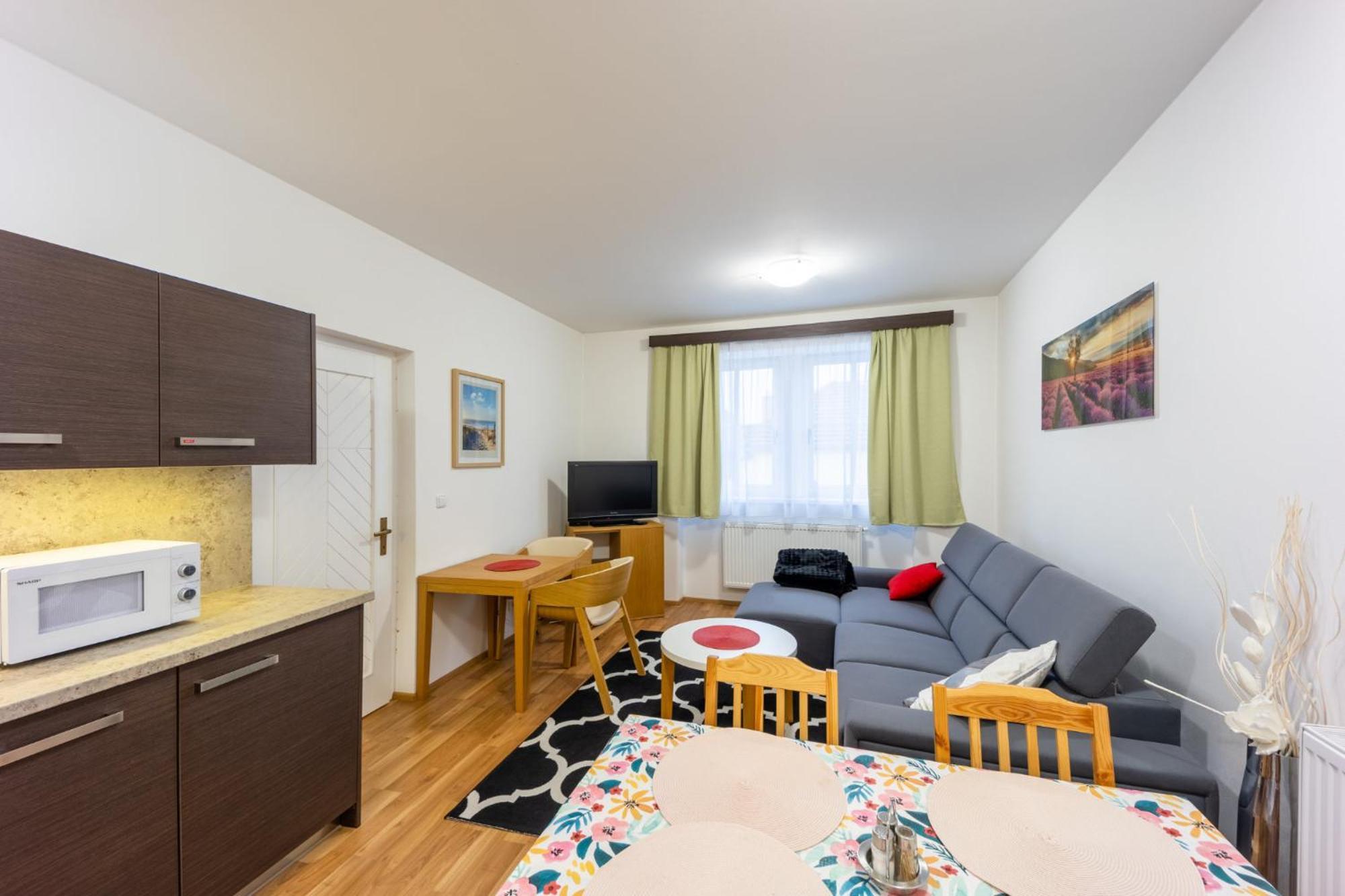 Bezauberndes Gaestehaus In Šatov Εξωτερικό φωτογραφία